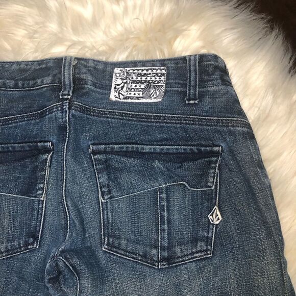 Volcom low rise flare denim size 1 - Picture 6 of 11